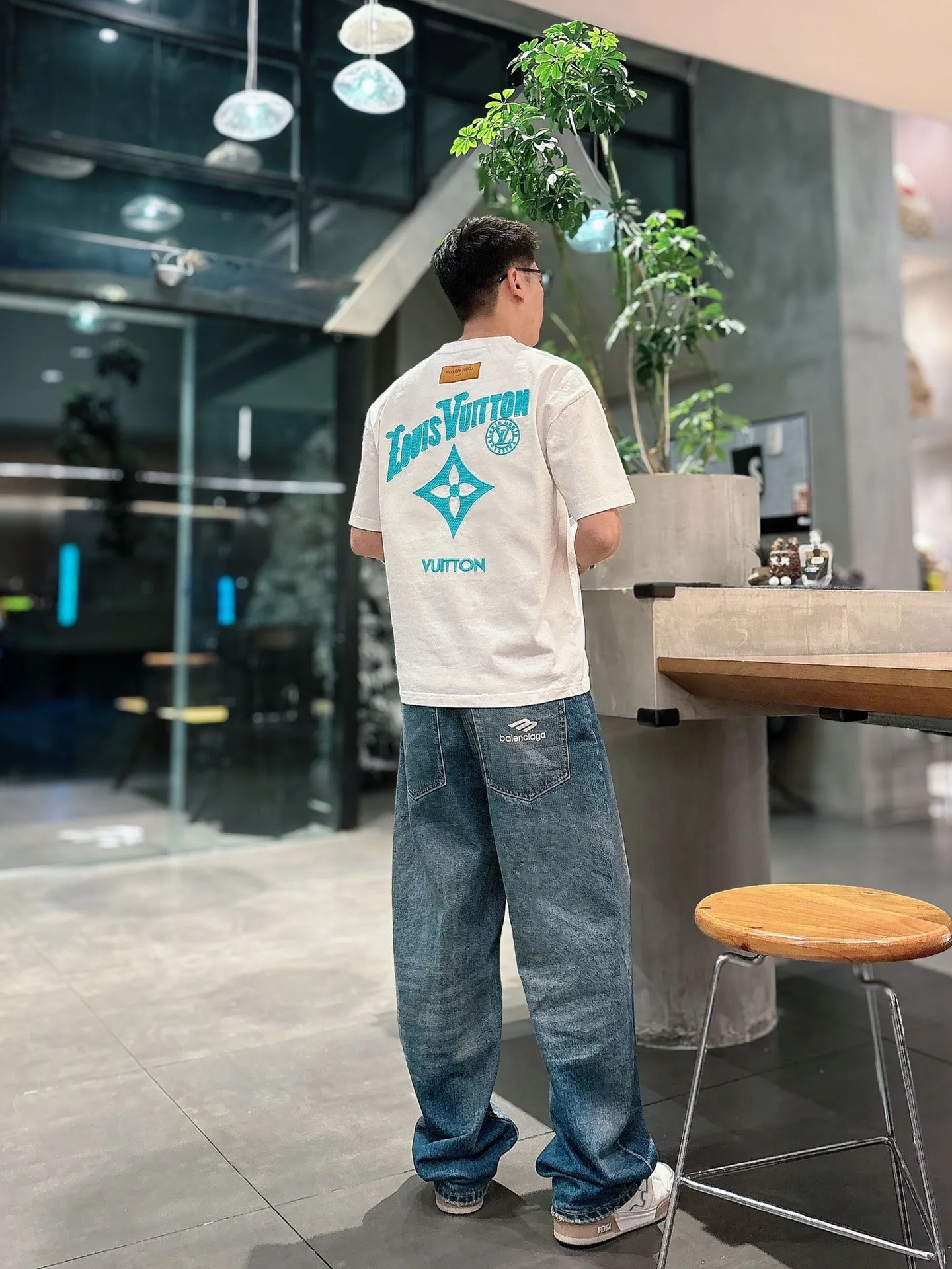 Louis Vuitton/Louis Vuitton 26ss front and rear letter logo woven embroidery short sleeves
